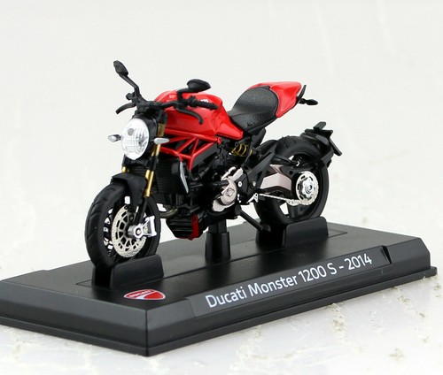 Ducati monster 1200s 2014 24 - 2014, 1:24